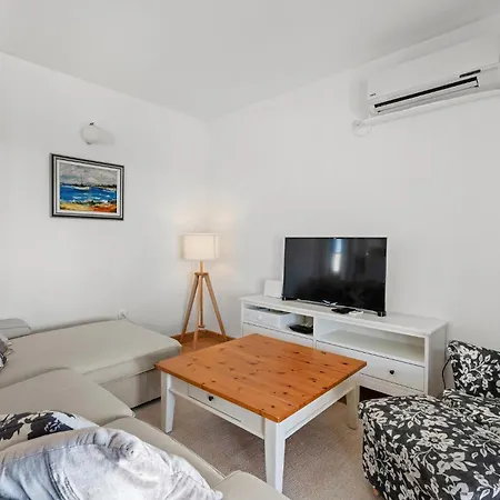 Holiday home Lovely In Krkovic *