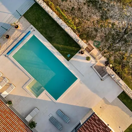 Holiday home Lovely In Krkovic *