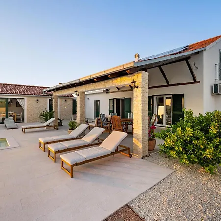 Lovely In Krkovic Holiday home Ladevci