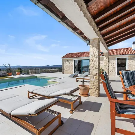 Lovely In Krkovic Ladevci