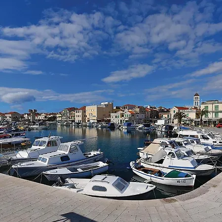 Stunning In Krkovic Hébergement de vacances
