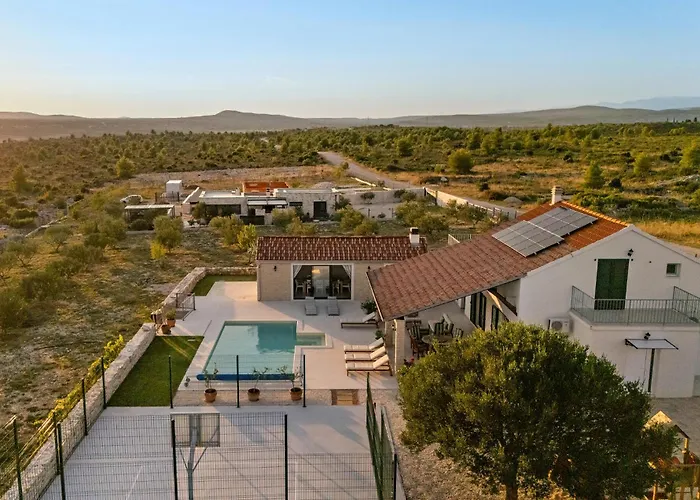 Lovely In Krkovic בית נופש