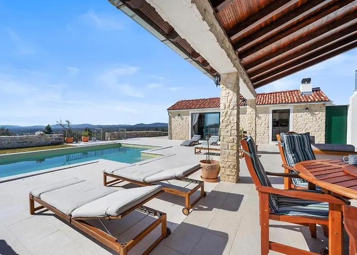 Lovely In Krkovic Ladevci