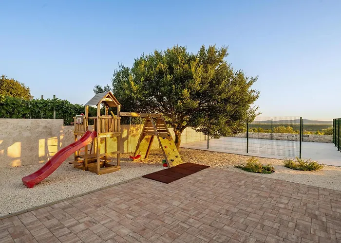 Lovely In Krkovic בית נופש