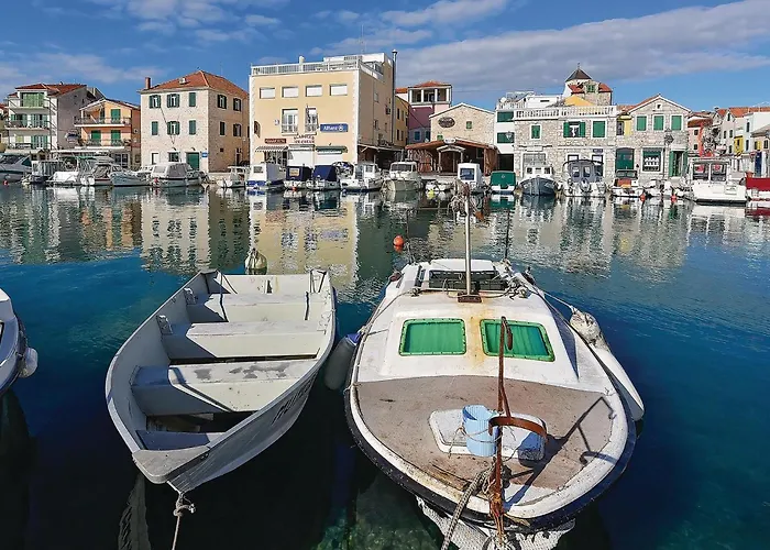 Lovely In Krkovic בית נופש *